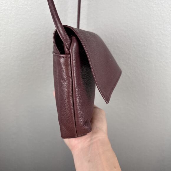 Sven Vintage Flap Crossbody Bag Purse Black Cherry Leather Pockets USA Made - Picture 5 of 9